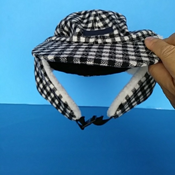 BRAN NEW H & M UNISEX TRAPPER WINTER HAT - Picture 2 of 8